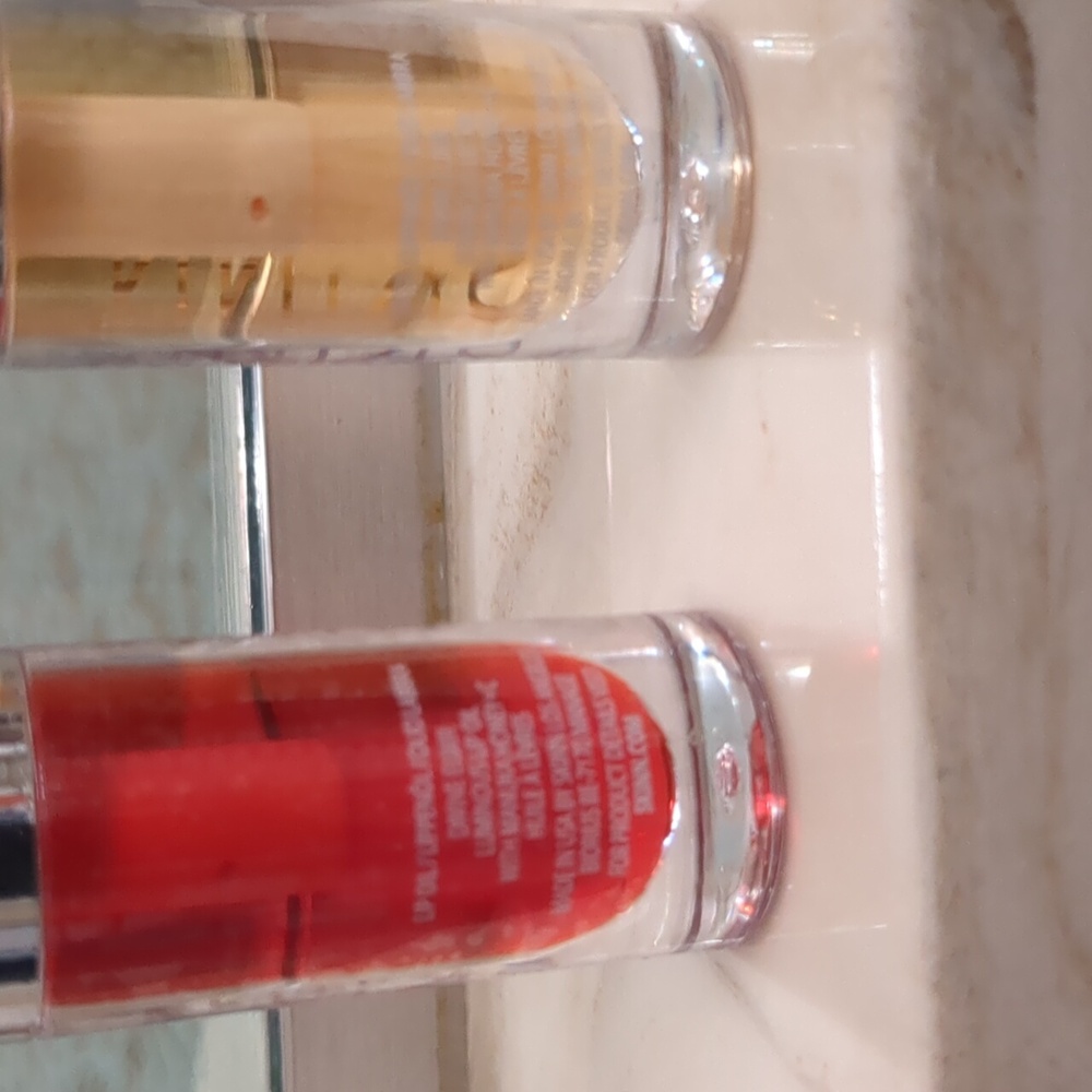 Lip Gloss - Picture 2 of 2